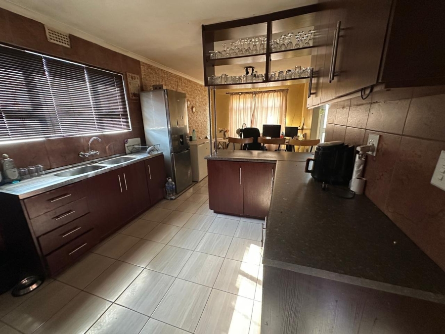 3 Bedroom Property for Sale in Portlands Western Cape